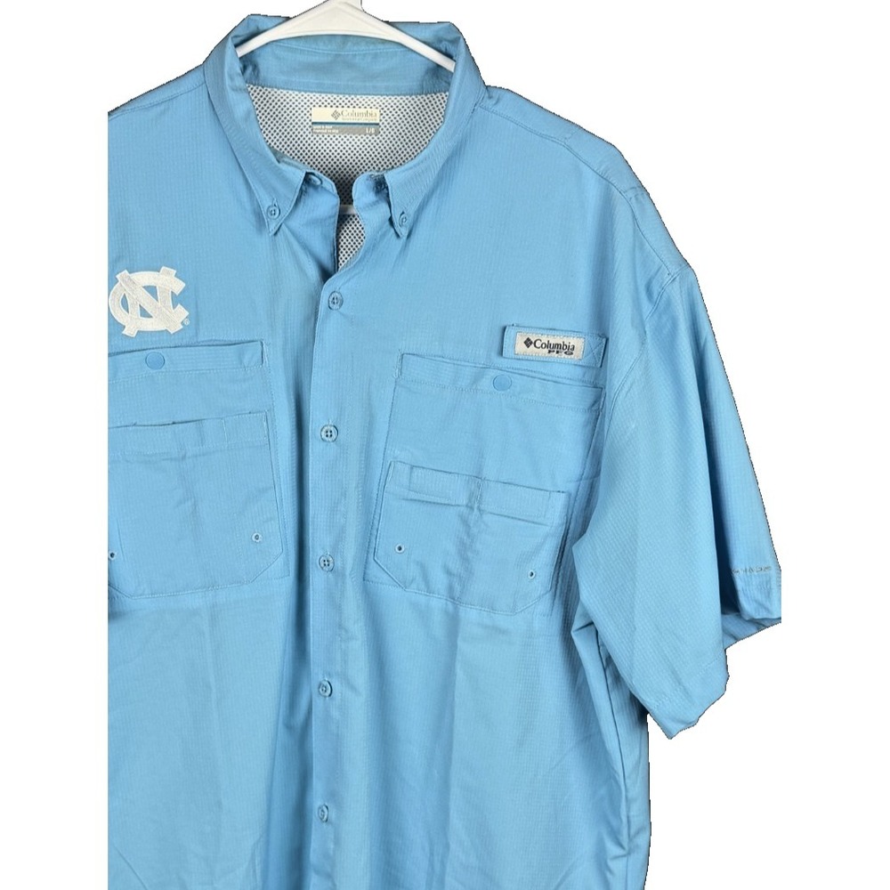 Columbia PFG Mens L NC North Carolina Tar Heels Fishing Shirt Blue Bahama
